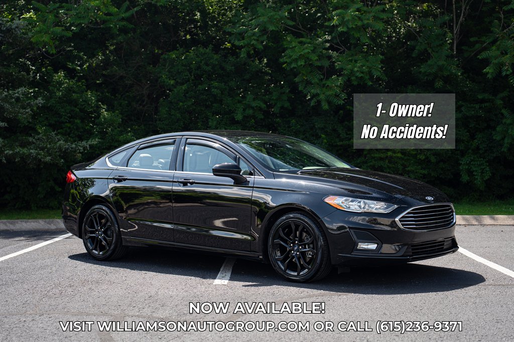 2020 Ford Fusion SE FWD's photo