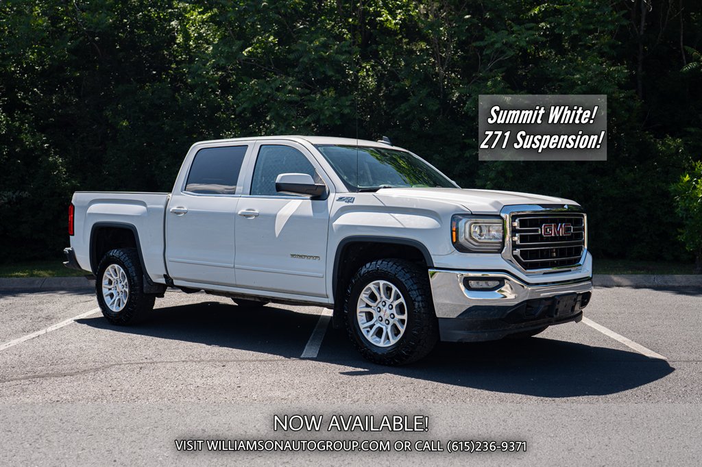 2018 GMC Sierra 4WD Crew Cab Short Box SLE's photo